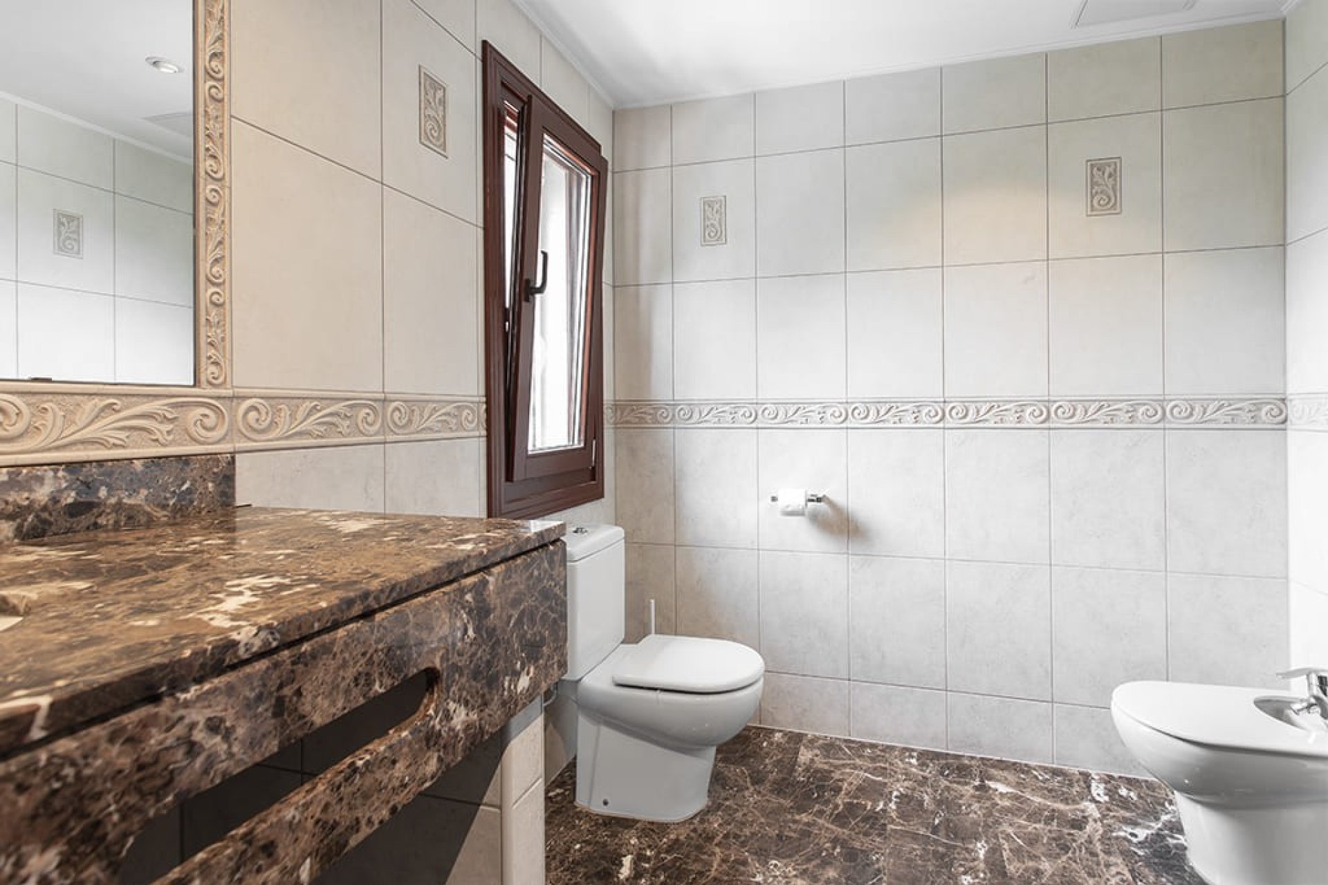 Resale - Villa - El Toro