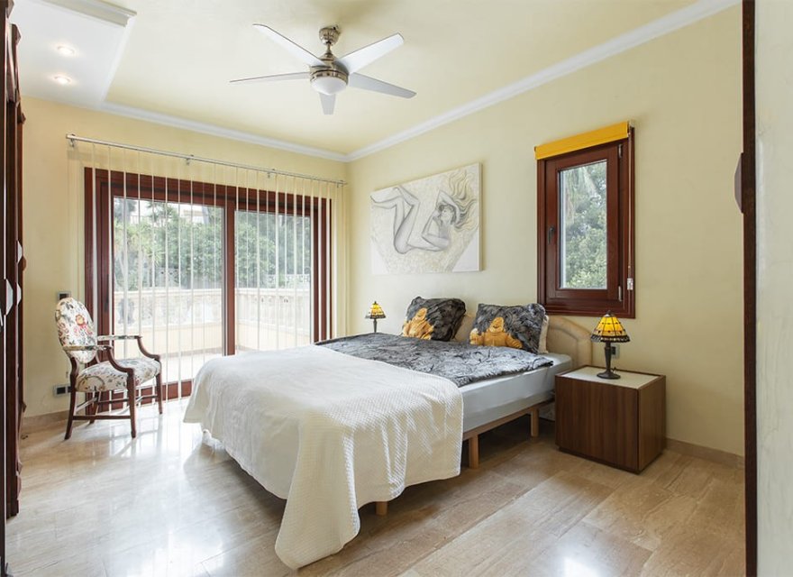 Resale - Villa - El Toro