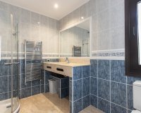 Resale - Villa - El Toro