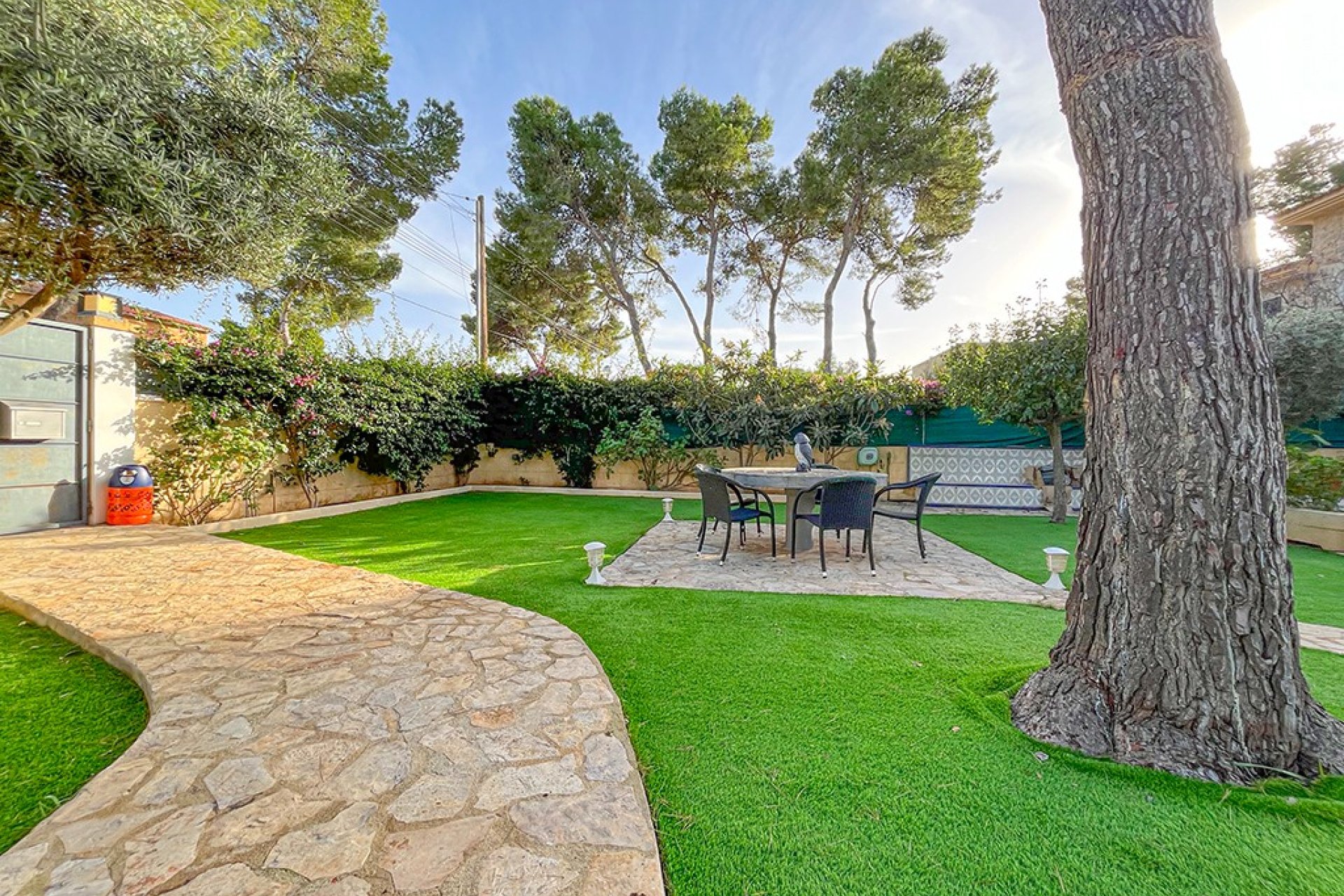 Resale - Villa - El Toro