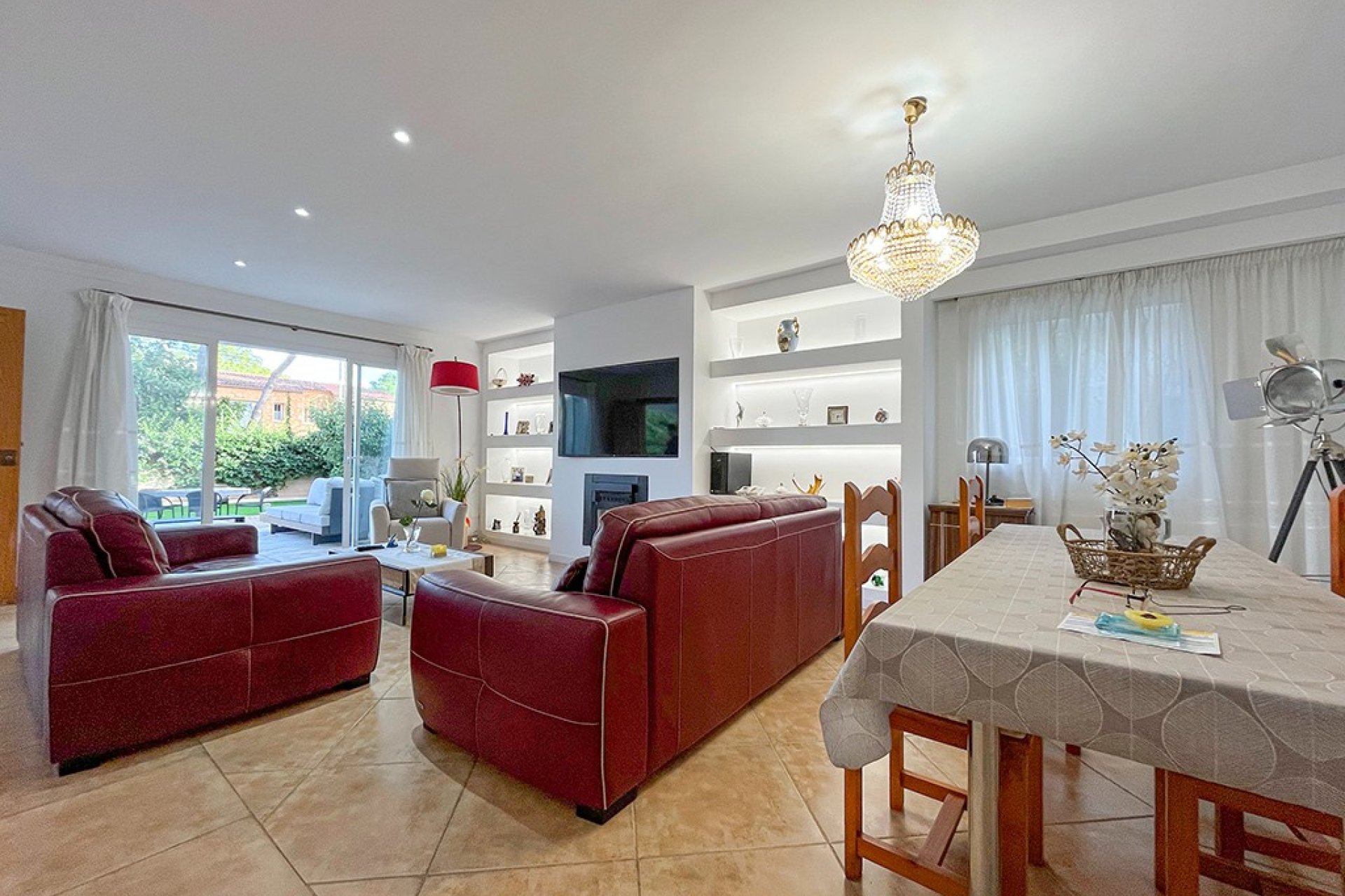 Resale - Villa - El Toro