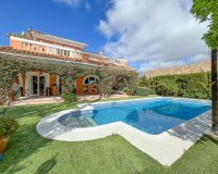 Resale - Villa - El Toro