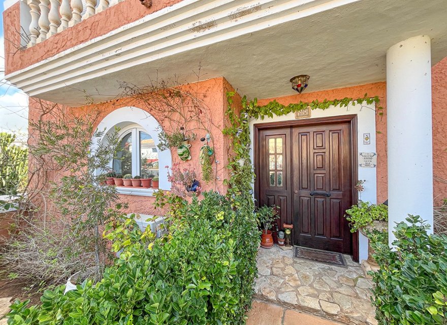 Resale - Villa - El Toro