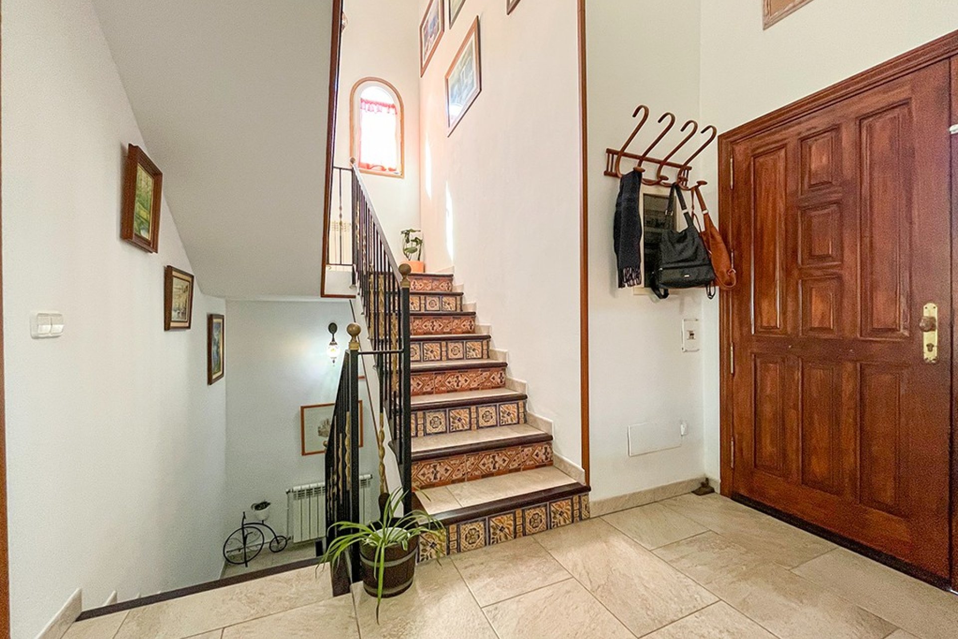 Resale - Villa - El Toro