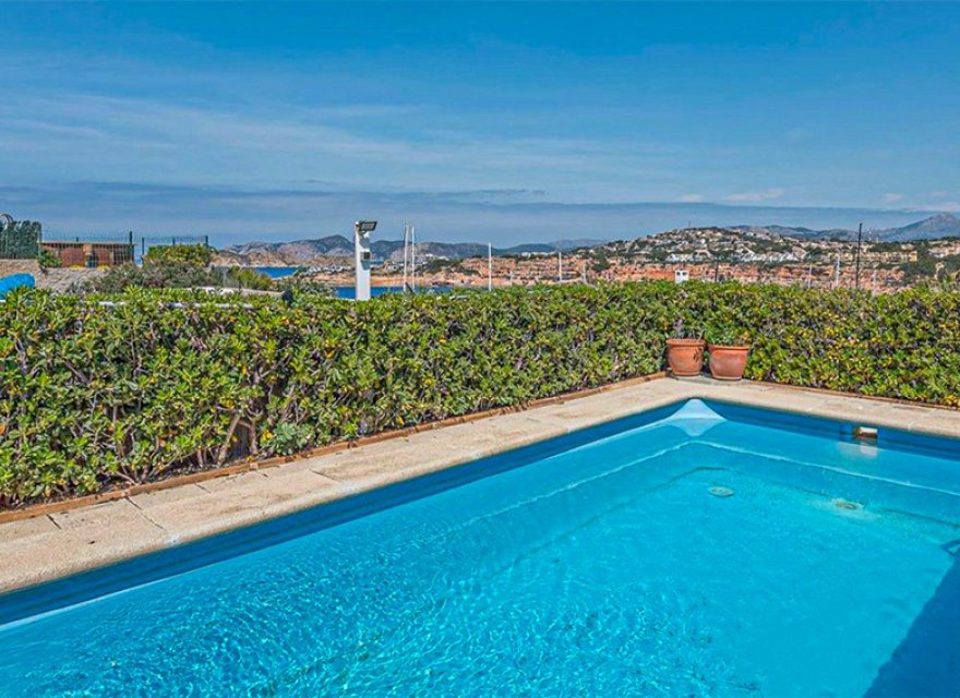 Resale - Villa - El Toro