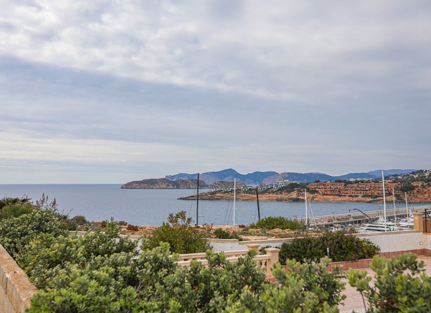 Resale - Villa - El Toro