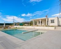 Resale - Villa - Elche