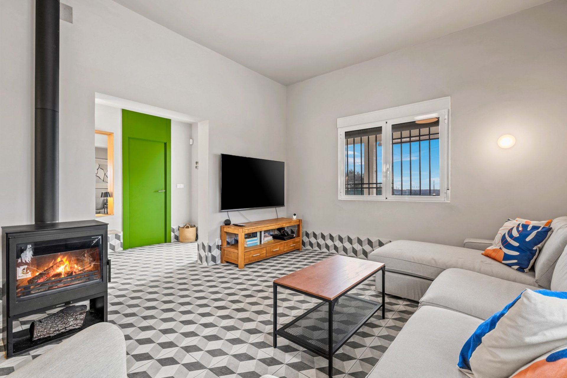 Resale - Villa - Elche