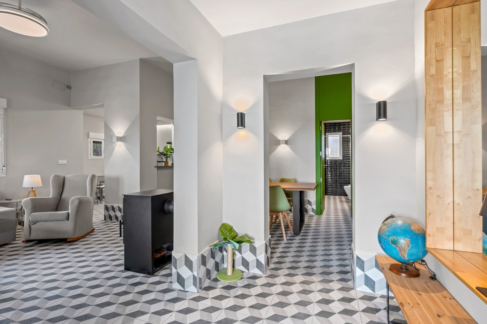 Resale - Villa - Elche