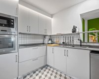 Resale - Villa - Elche