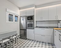 Resale - Villa - Elche