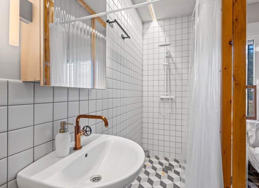 Resale - Villa - Elche