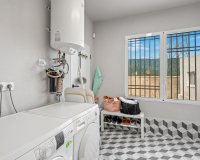 Resale - Villa - Elche