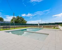 Resale - Villa - Elche