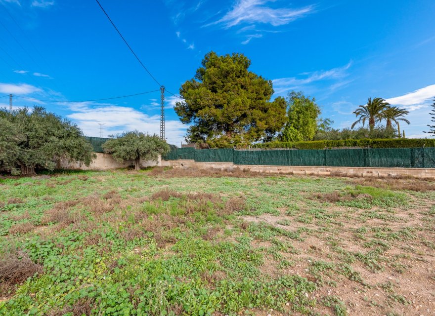 Resale - Villa - Elche