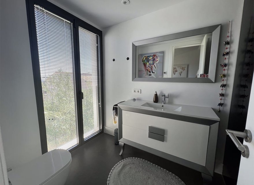 Resale - Villa - Es Capdellá