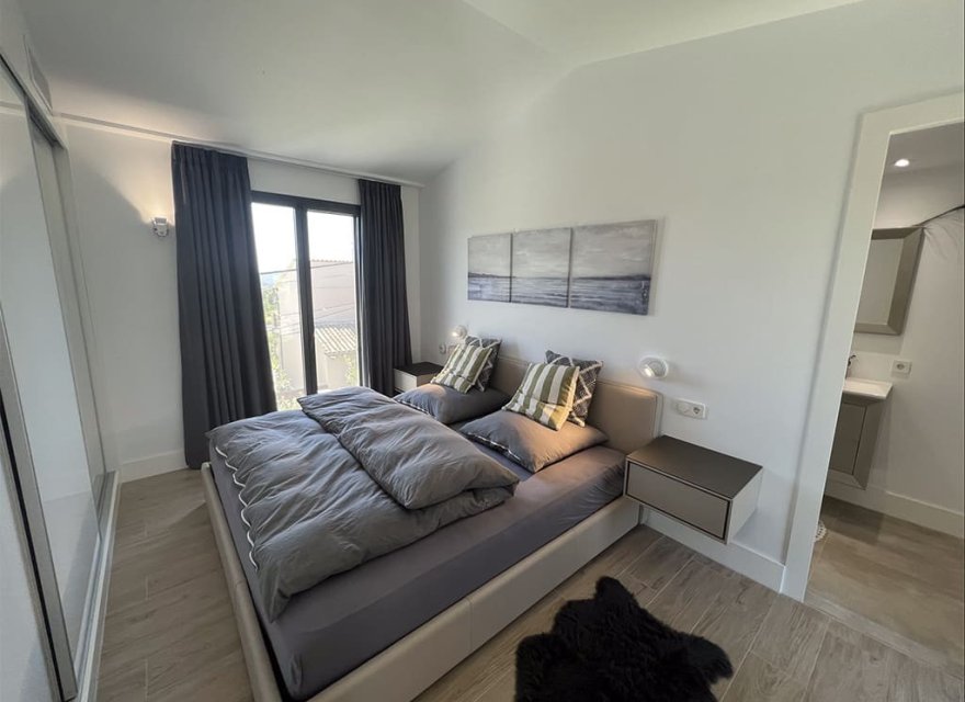 Resale - Villa - Es Capdellá