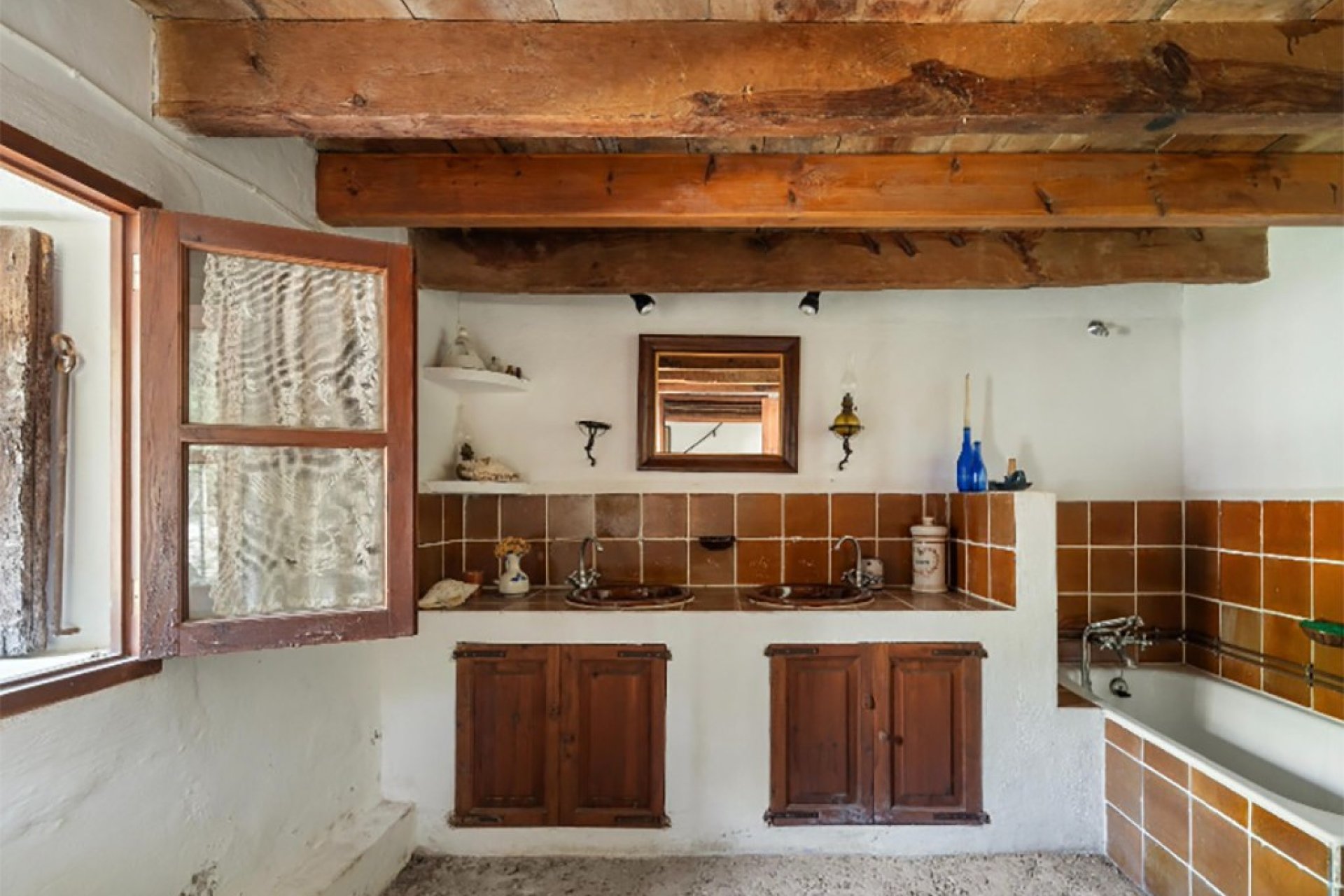 Resale - Villa - Escorca