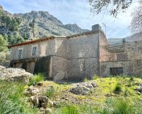 Resale - Villa - Escorca