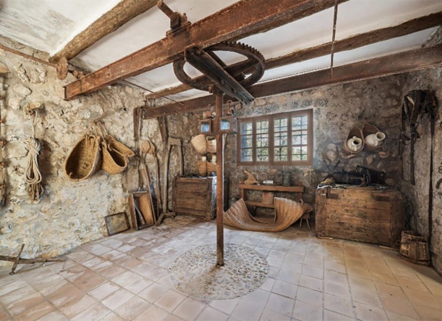 Resale - Villa - Escorca