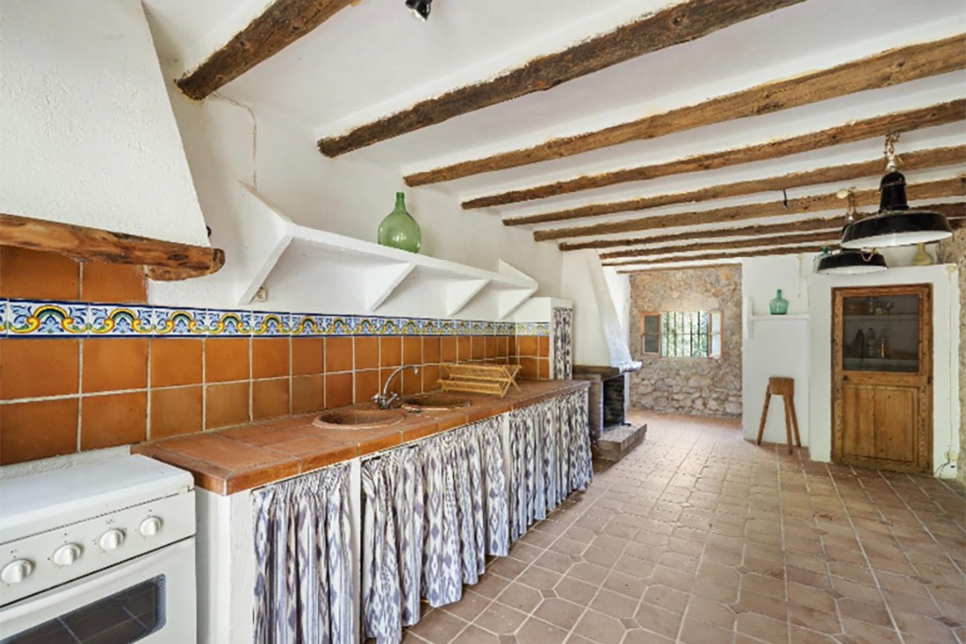 Resale - Villa - Escorca