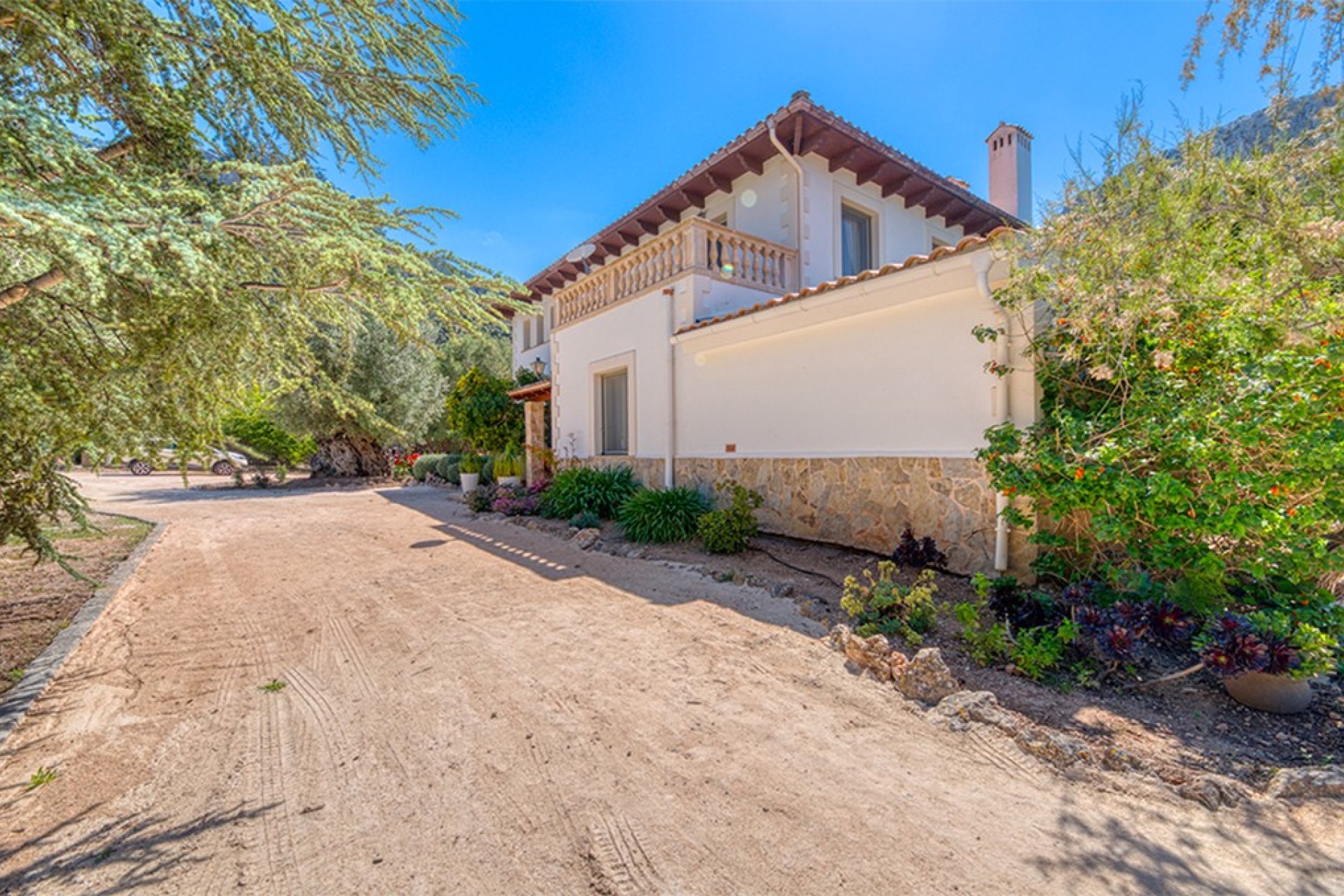 Resale - Villa - Esporles