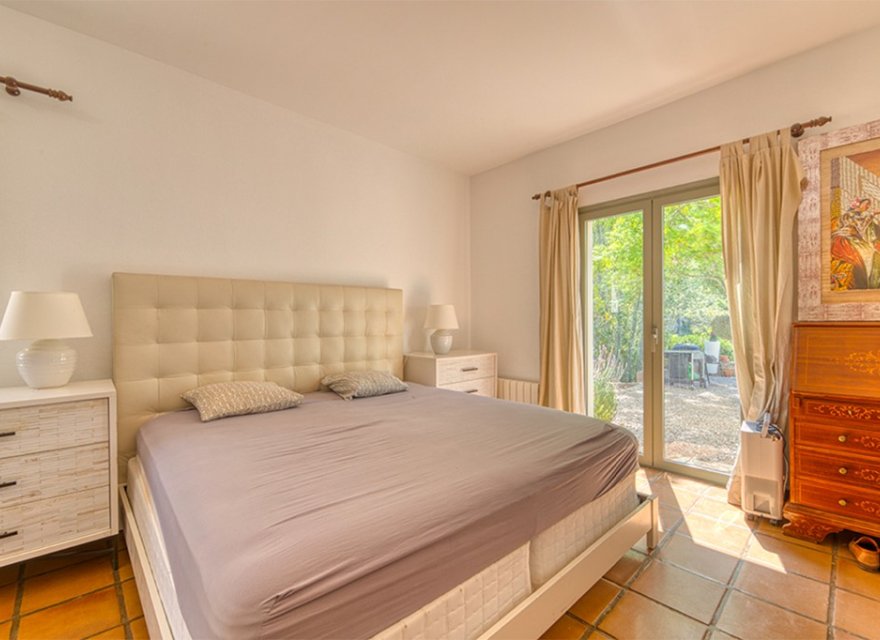 Resale - Villa - Esporles