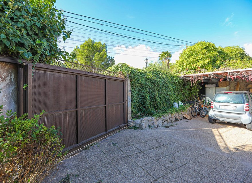 Resale - Villa - Esporles