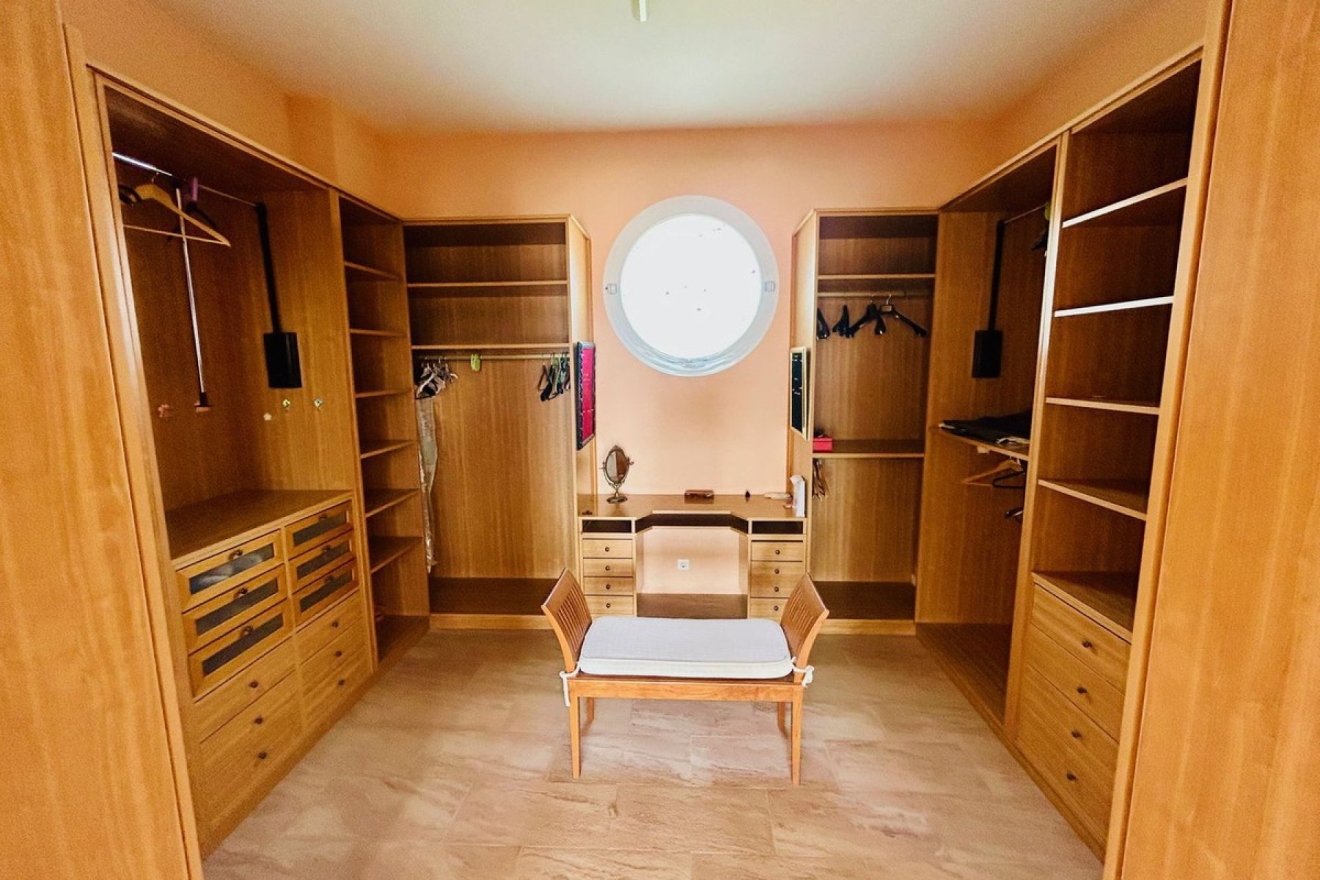 Resale - Villa - Еstepona - Costa del Sol