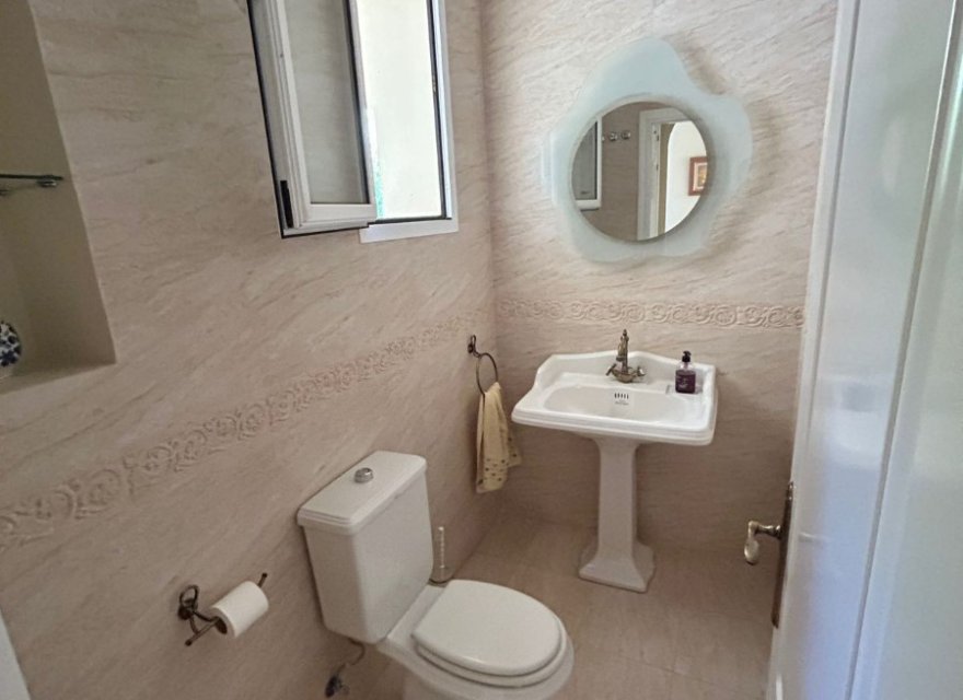 Resale - Villa - Еstepona - Costa del Sol