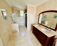 Resale - Villa - Еstepona - Costa del Sol