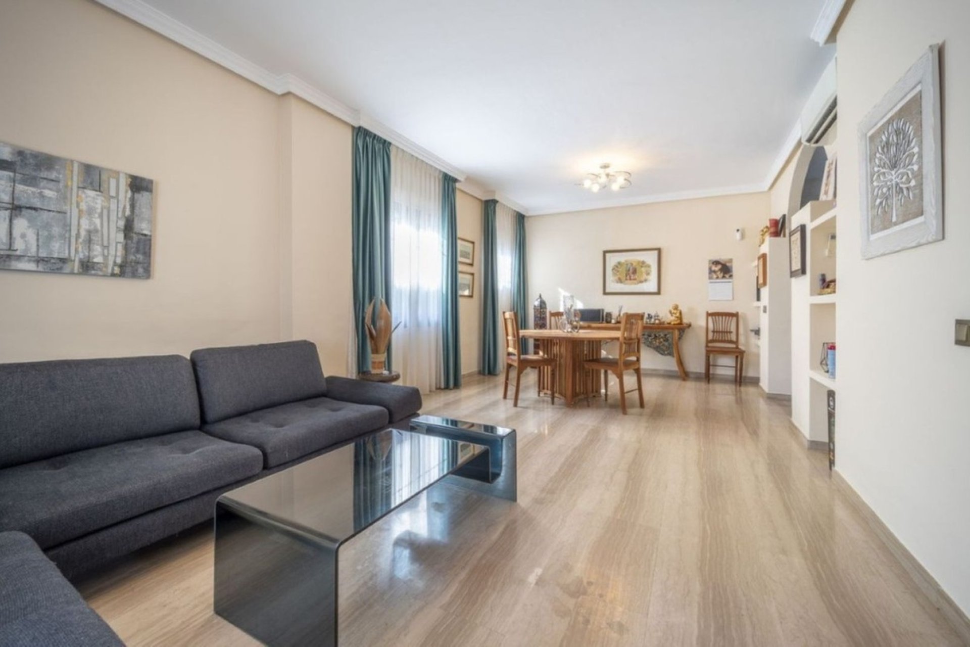 Resale - Villa - Еstepona - Costa del Sol