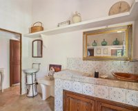 Resale - Villa - Felanitx