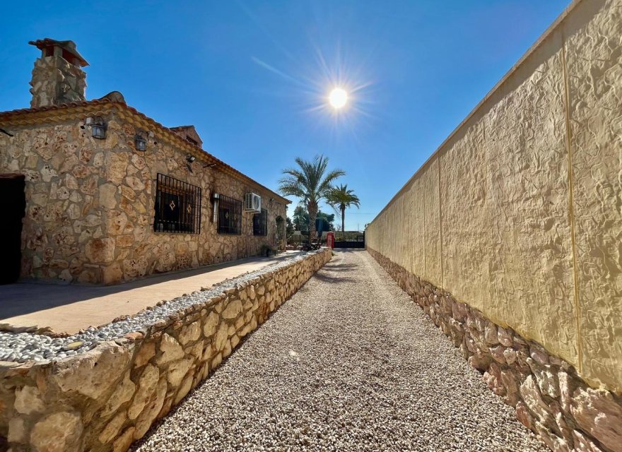 Resale - Villa - Fortuna - Inland