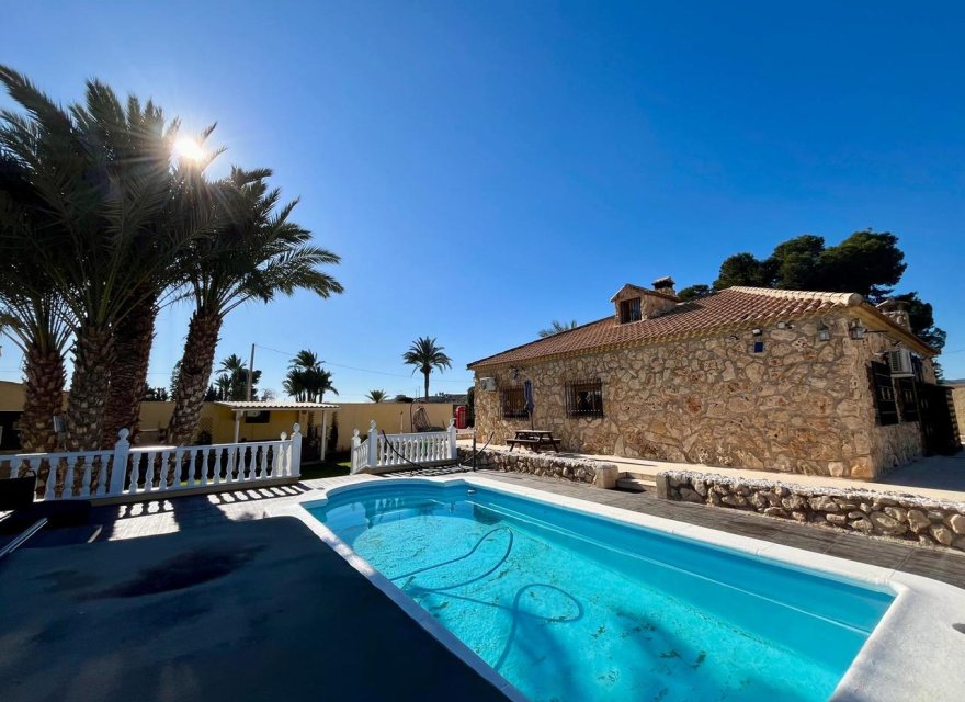 Resale - Villa - Fortuna - Inland