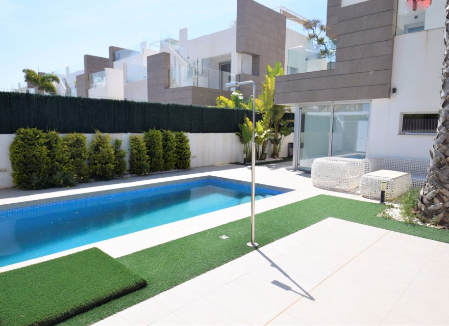 Resale - Villa - Guardamar del Segura - El Raso