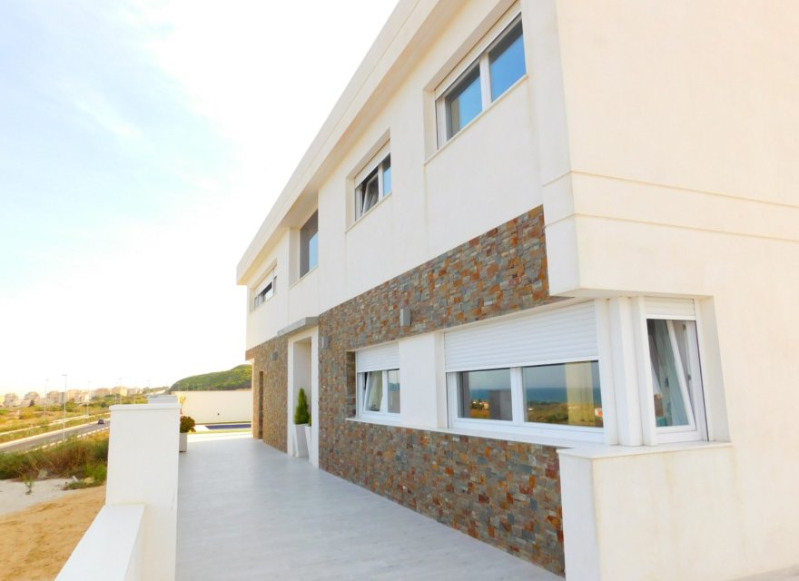 Resale - Villa - Guardamar del Segura - Els Secans