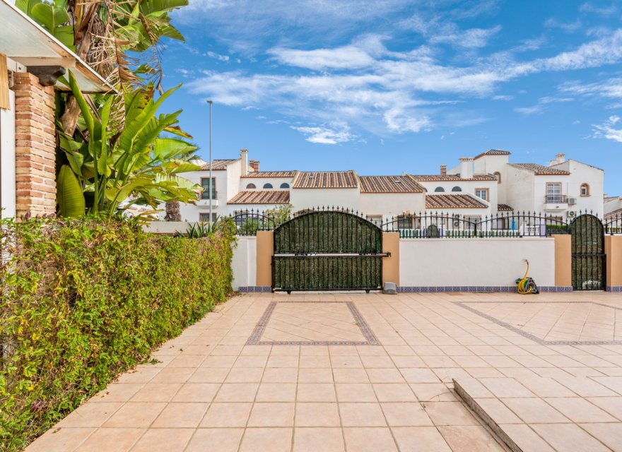 Resale - Villa - Guardamar del Segura