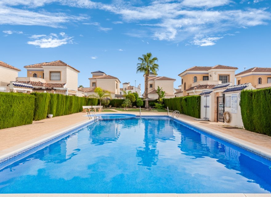 Resale - Villa - Guardamar del Segura