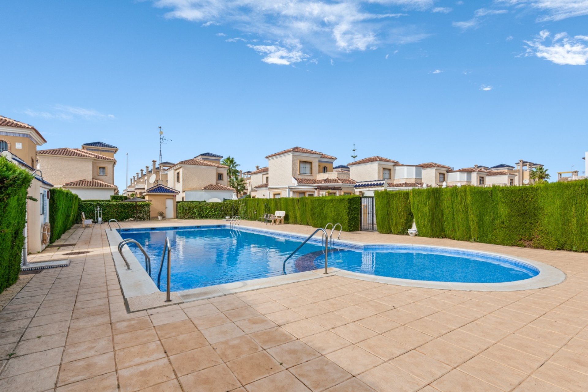 Resale - Villa - Guardamar del Segura