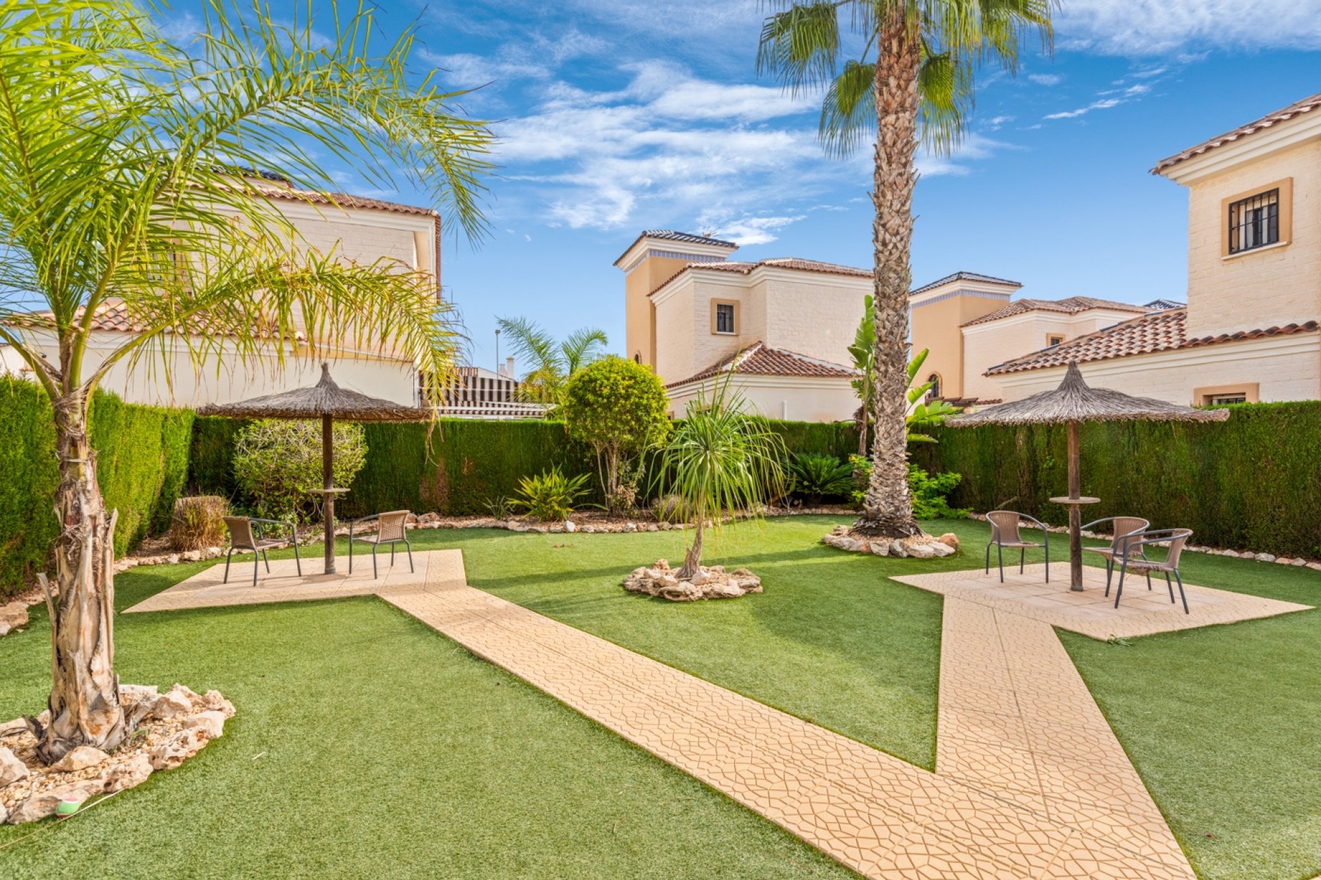 Resale - Villa - Guardamar del Segura