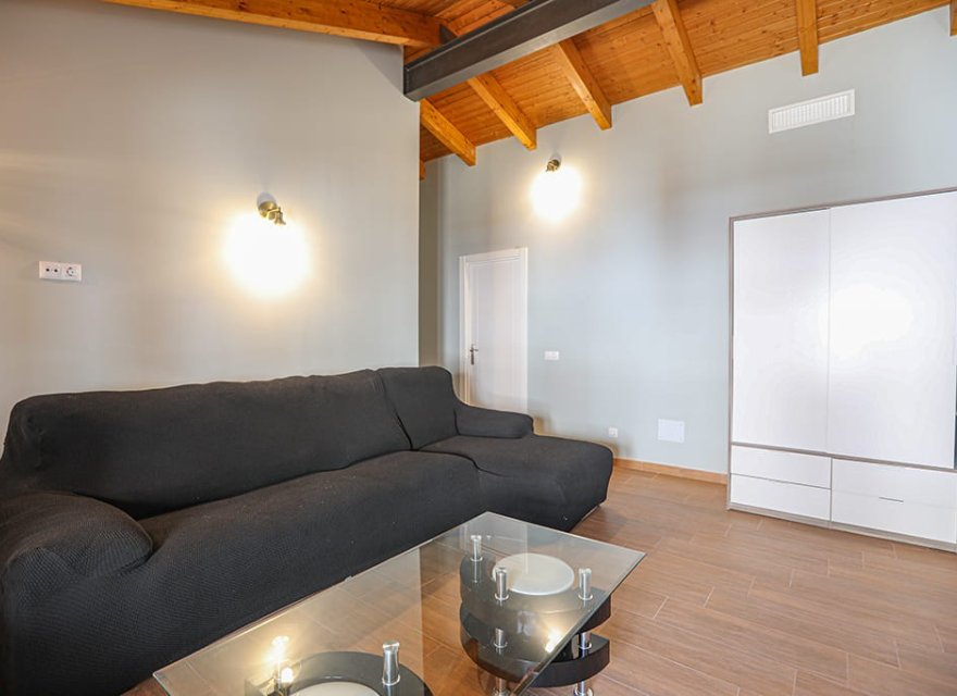 Resale - Villa - Inca