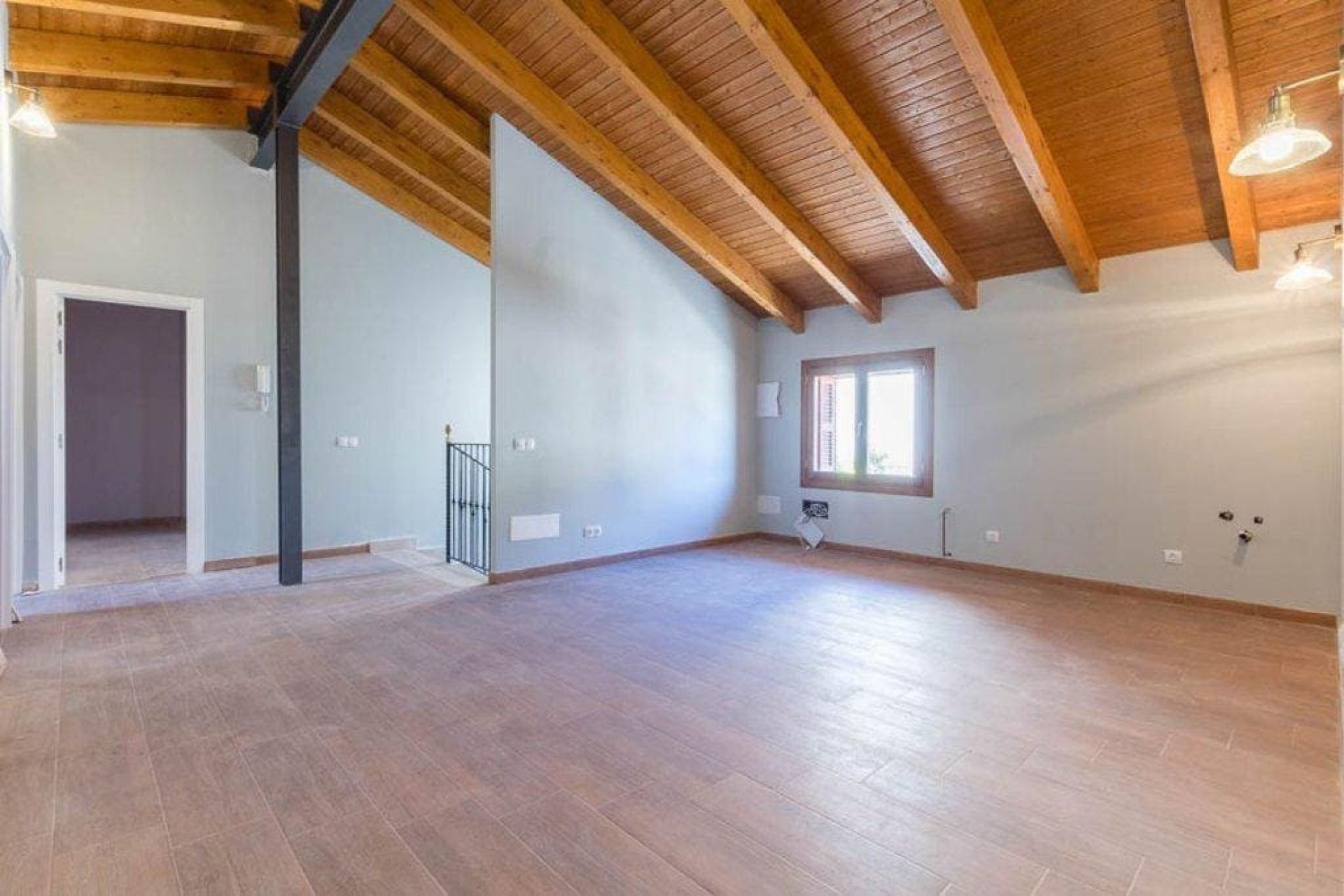 Resale - Villa - Inca