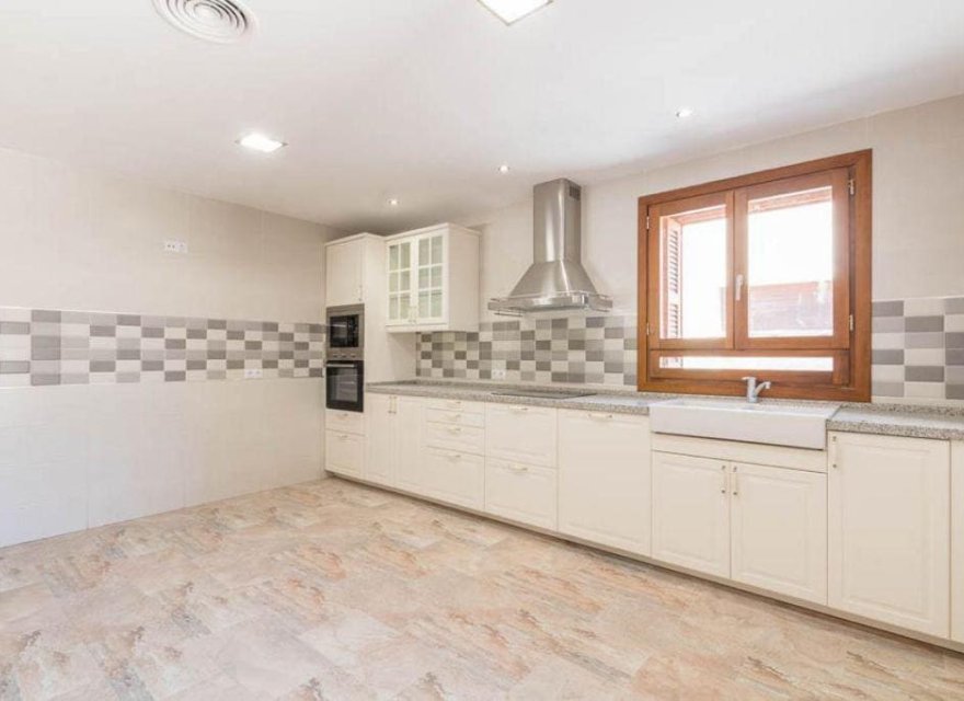 Resale - Villa - Inca