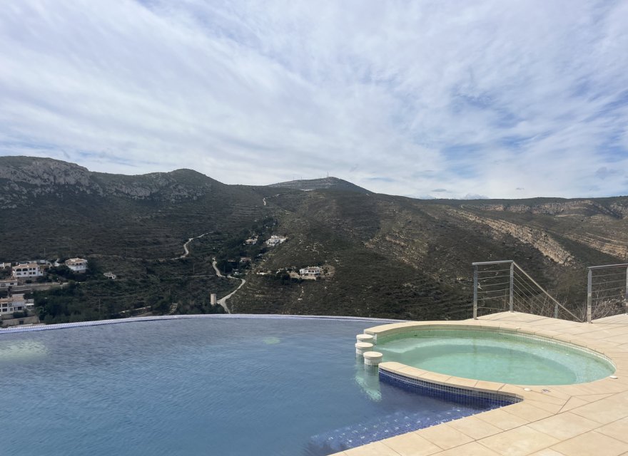 Resale - Villa - Jávea - Costa Blanca