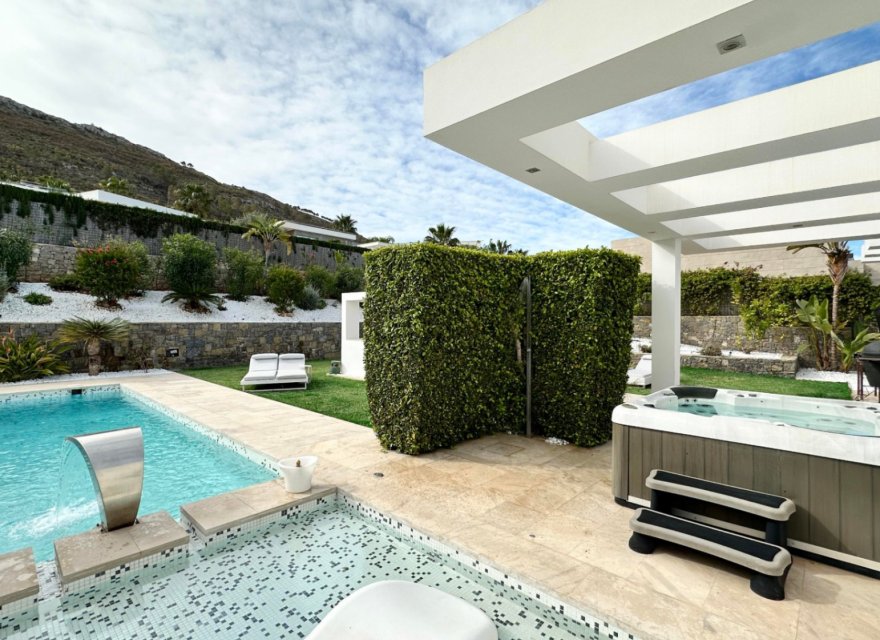 Resale - Villa - Jávea - Costa Blanca