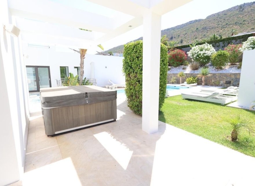 Resale - Villa - Jávea - Costa Blanca