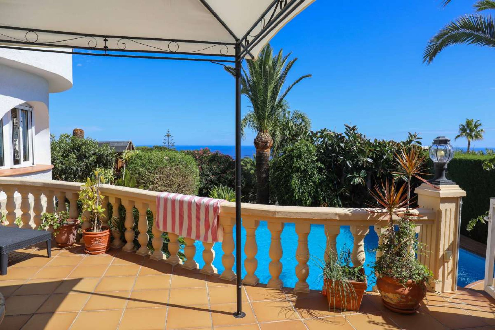 Resale - Villa - Jávea - Costa Blanca