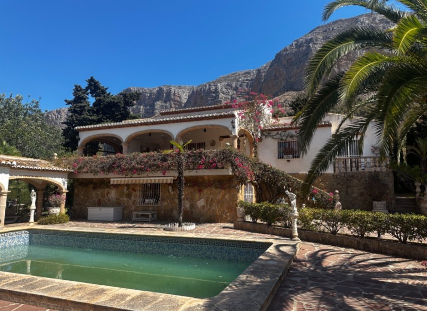 Resale - Villa - Jávea - Montgó