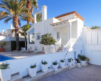 Resale - Villa - La Marina - La Marina / El Pinet